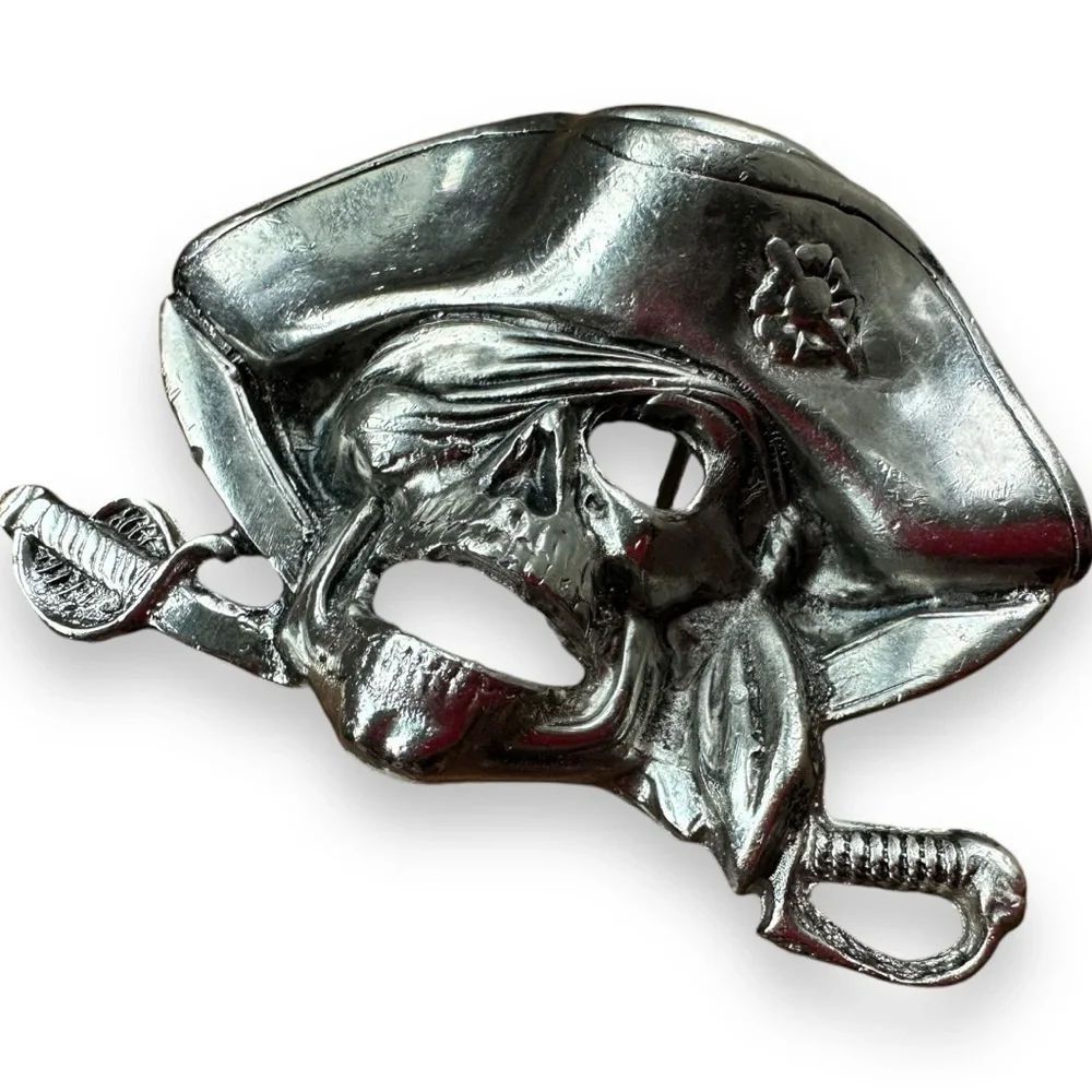 Solid Fine Pewter Pirate Skull Jolly Roger Belt Buckle